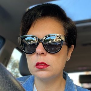 Meet your Posher, Vanessa